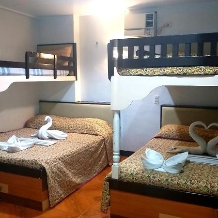 Sola Eleganza Apartelle Bandar Quezon Luaran gambar