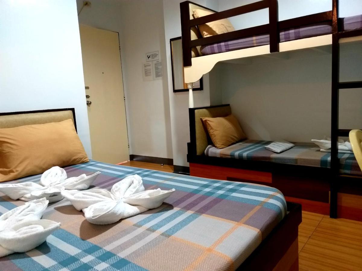 Sola Eleganza Apartelle Bandar Quezon Luaran gambar