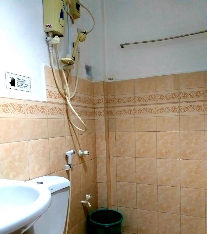 Sola Eleganza Apartelle Bandar Quezon Luaran gambar